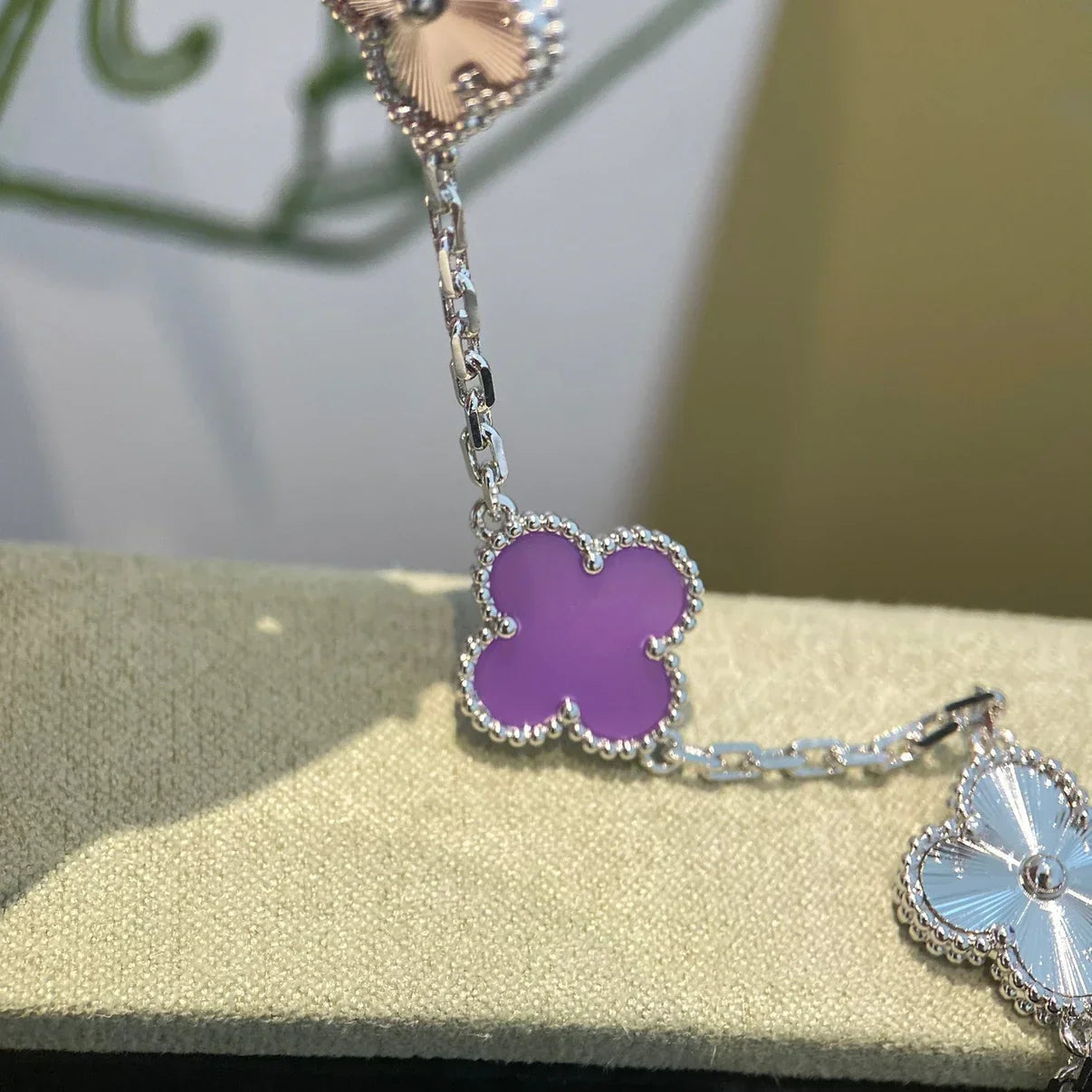 [Dream]New  CLOVER 5 MOTIF VIOLET BRACELET COLLECTION