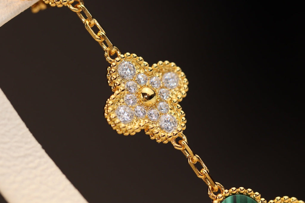¡®Dream¡¯CLOVER EARRINGS GOLD MALACHITE DIAMOND 3 MOTIF
