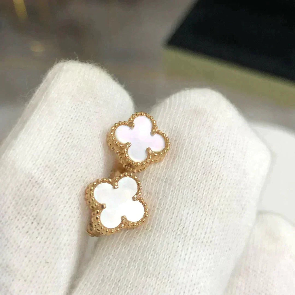 ¡®Dream¡¯CLOVER MINI 9.5MM WHITE MOP EARRINGS