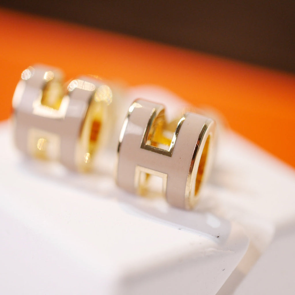 ¡®Dream¡¯MINI POP H GOLD EARRINGS GREY
