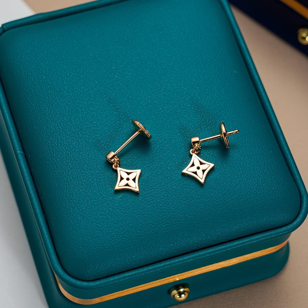 ¡®Dream¡¯STAR EARRINGS GOLD