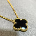 „Dream“CLOVER 15MM SCHWARZ ONYX EINZELBLUMEN-HALSKEHE