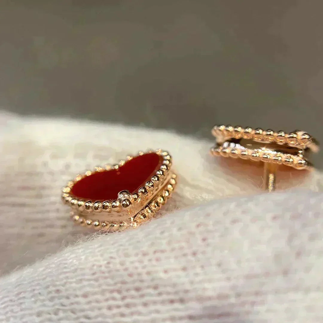 ¡®Dream¡¯HEART CARNELIAN STUD EARRINGS
