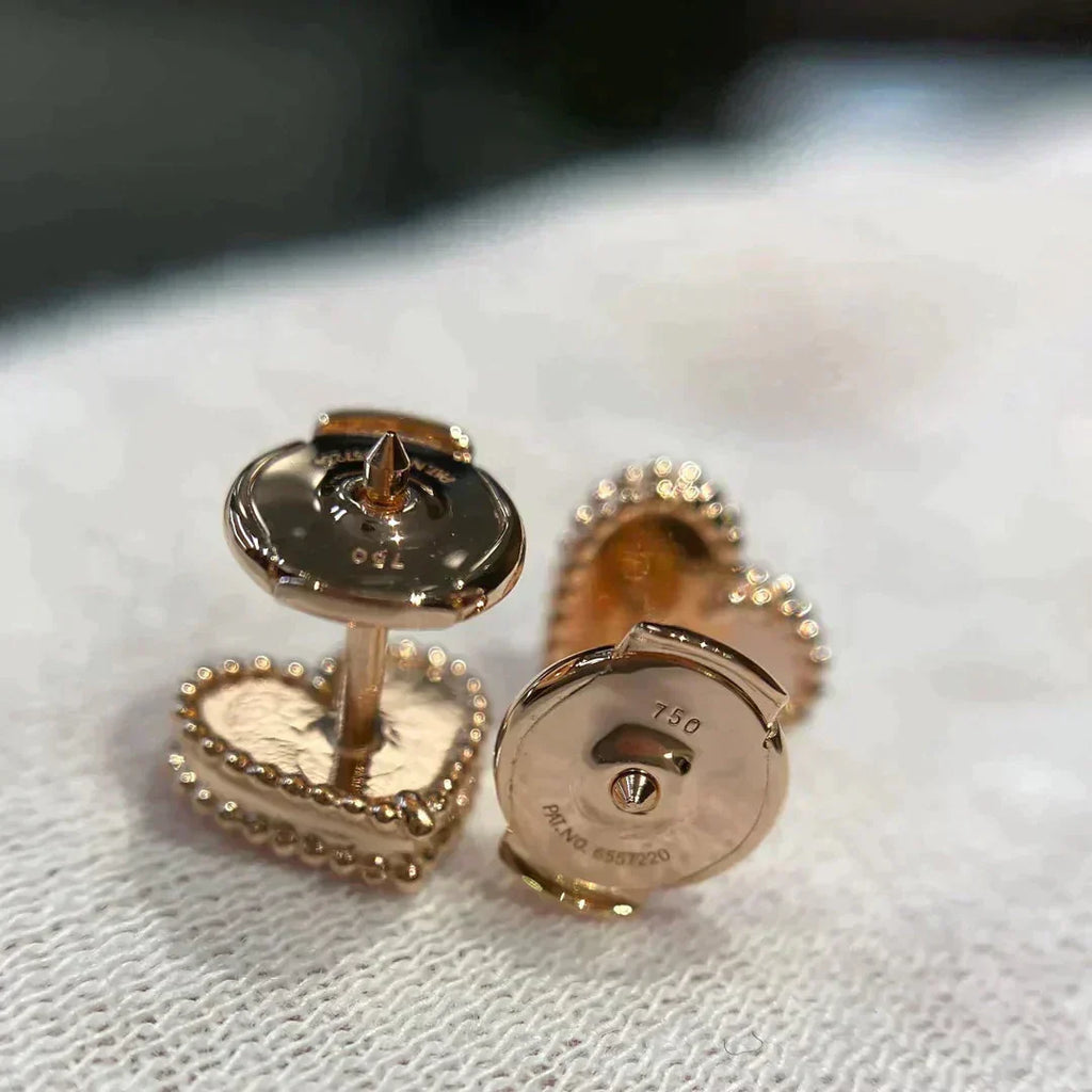 「ドリーム」ハートカーネリアン スタッドピアス