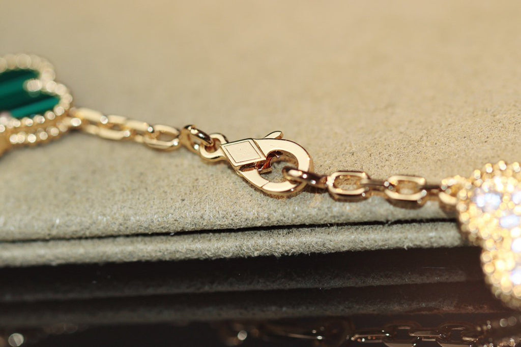 ¡®Dream¡¯CLOVER 20 MOTIFS ONYX ROSEGOLD