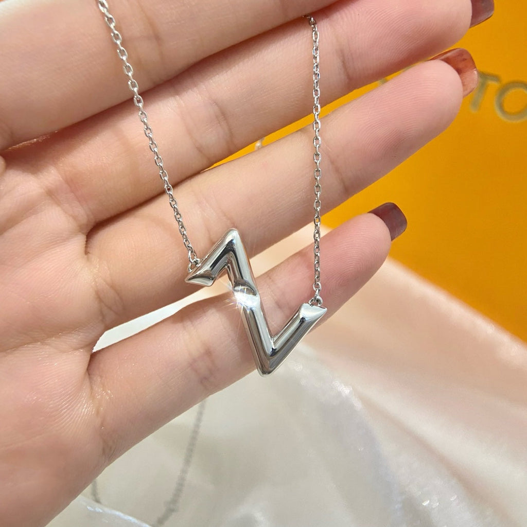 ¡®Dream¡¯VOLTE UPSIDE DOWN NECKLACE