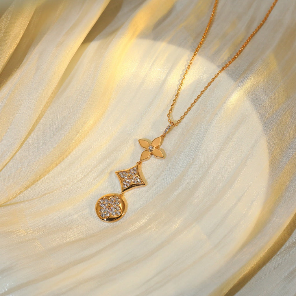 ¡®Dream¡¯STAR AND SUN DIAMOND PINK GOLD NECKLACE
