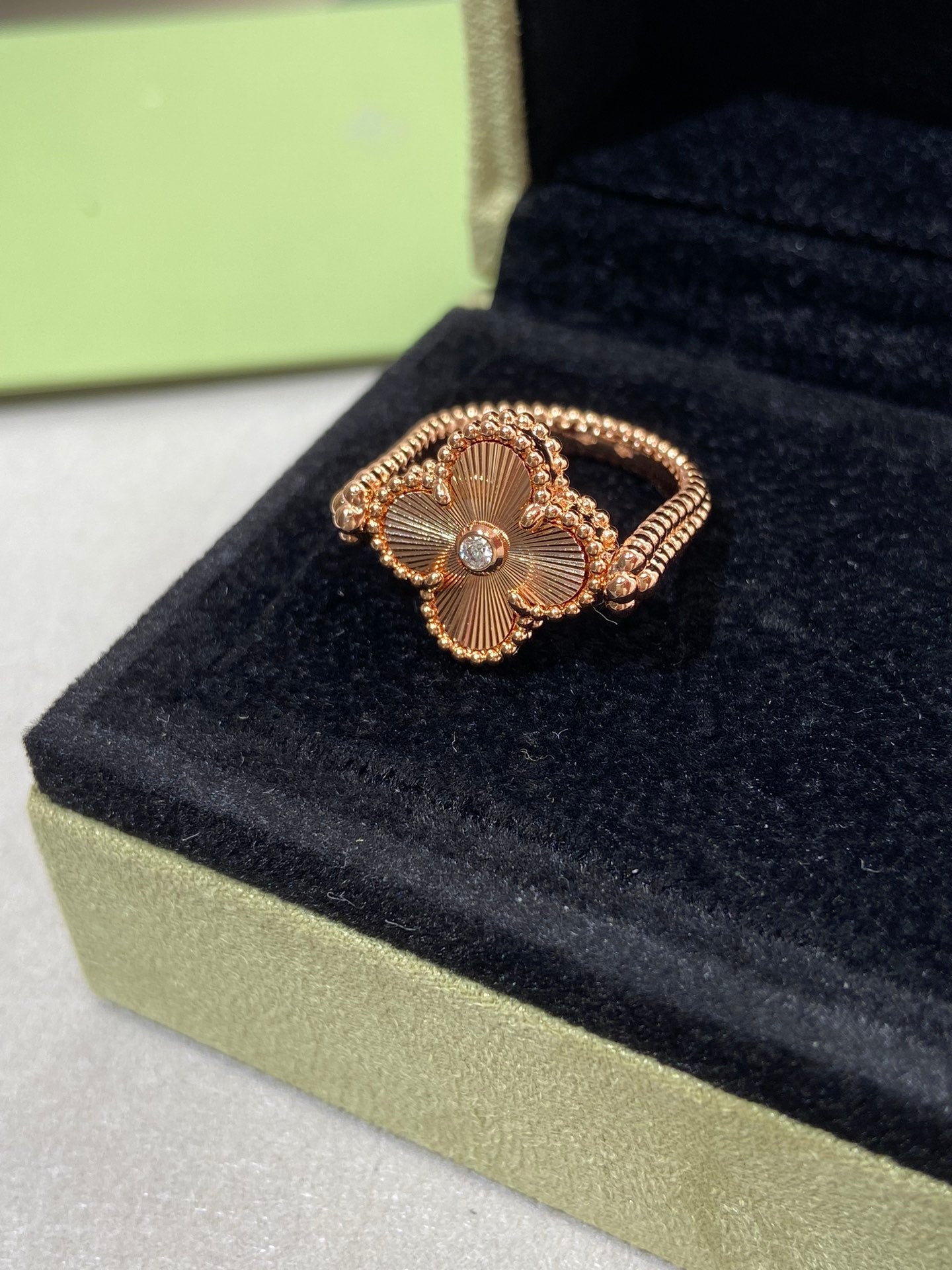 ¡®Dream¡¯CLOVER RIVERSIBLE ROSE GOLD RING