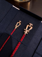 „Dream“FORCE 10 HALBER DIAMANT, ROSÉGOLD, ROTES KORDELARMBAND, GROSSES UND MITTELGROSSES MODELL