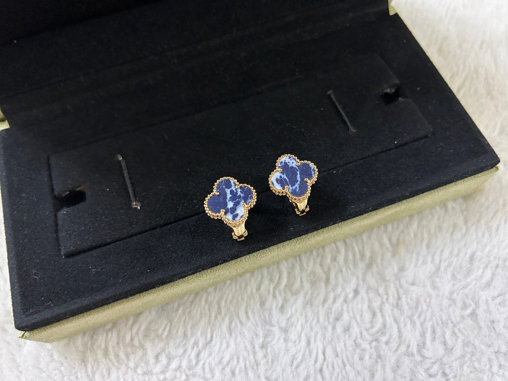 ¡®Dream¡¯CLOVER PIETERSITE MEDIUM STUD EARRINGS