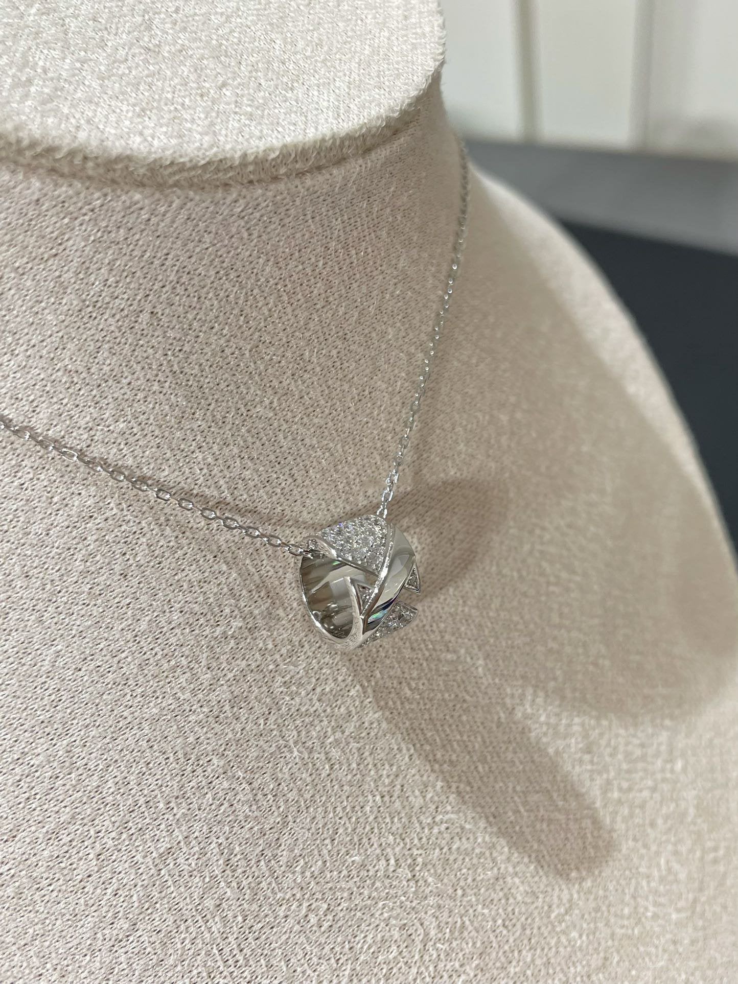 ¡®Dream¡¯LIENS EVIDENCE DIAMOND PAVED NECKLACE