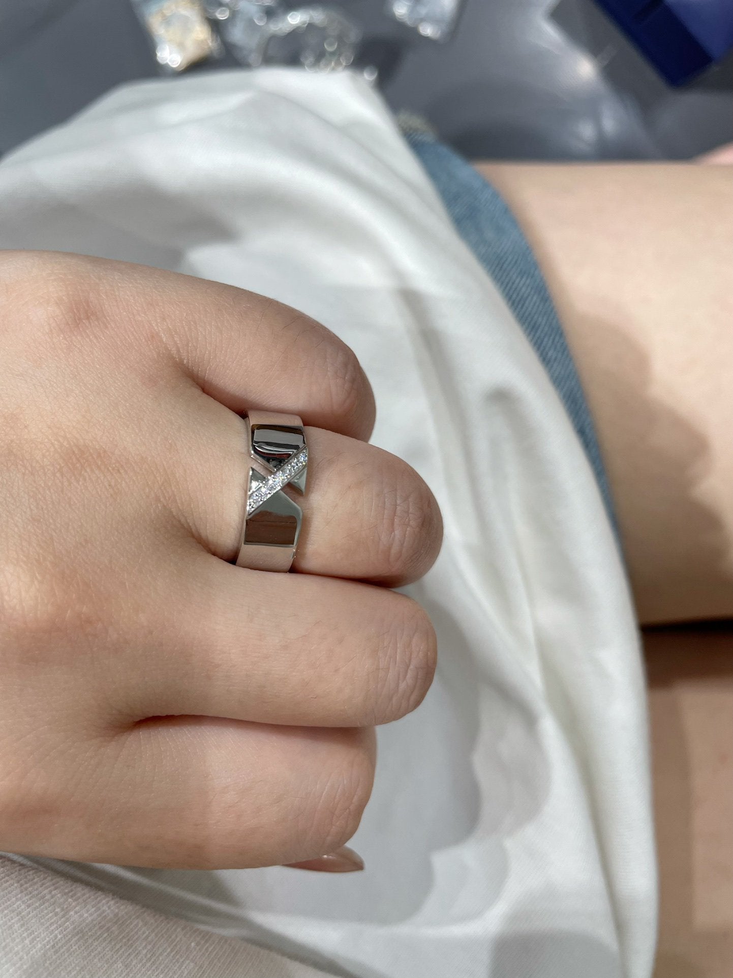 ¡®Dream¡¯LIENS EVIDENCE DIAOMOND RING