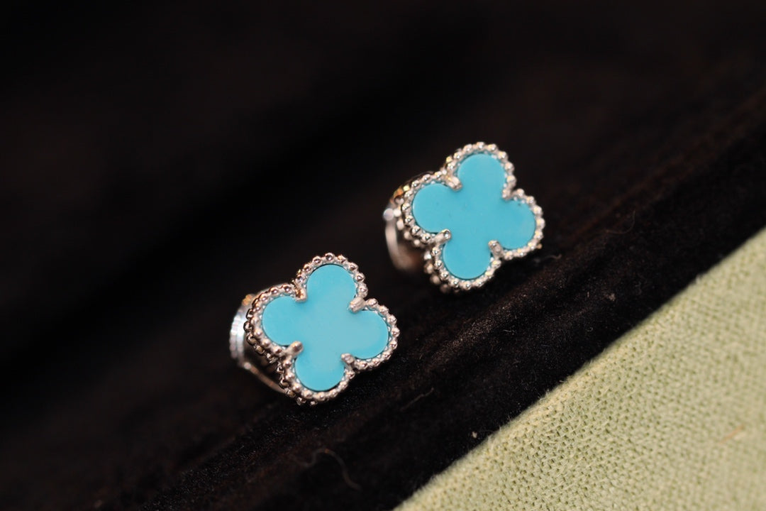 ¡®Dream¡¯CLOVER MINI TURQUOISE SILVER STUD EARRINGS