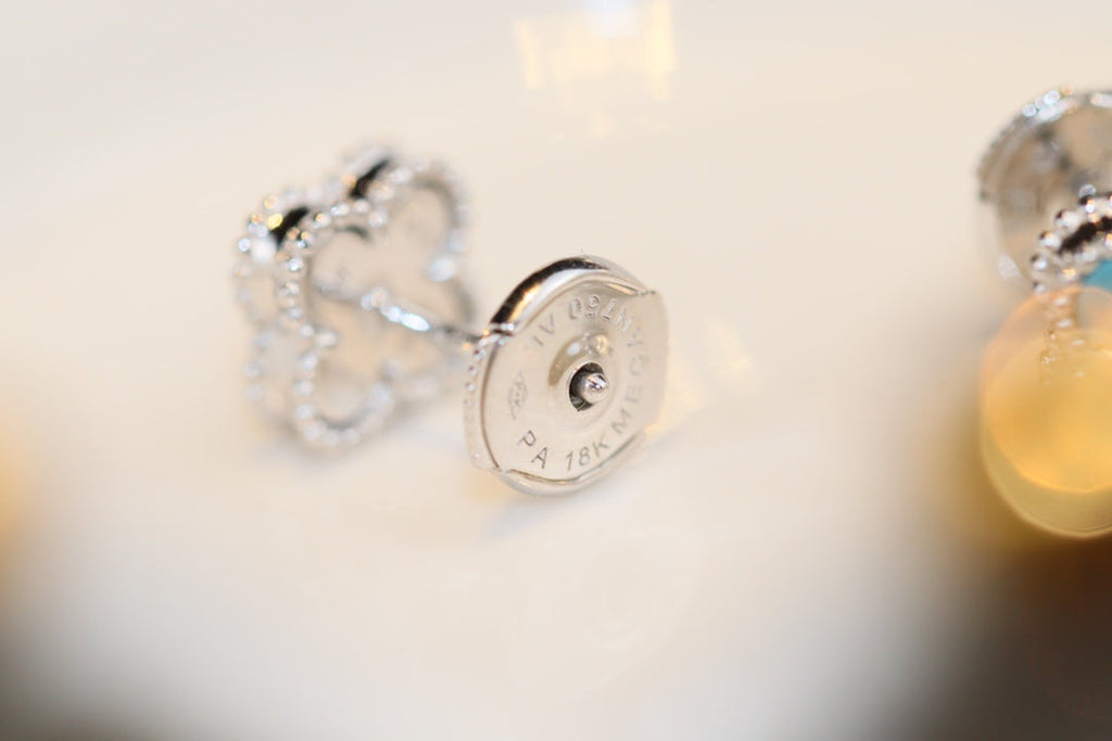 ¡®Dream¡¯CLOVER MINI TURQUOISE SILVER STUD EARRINGS