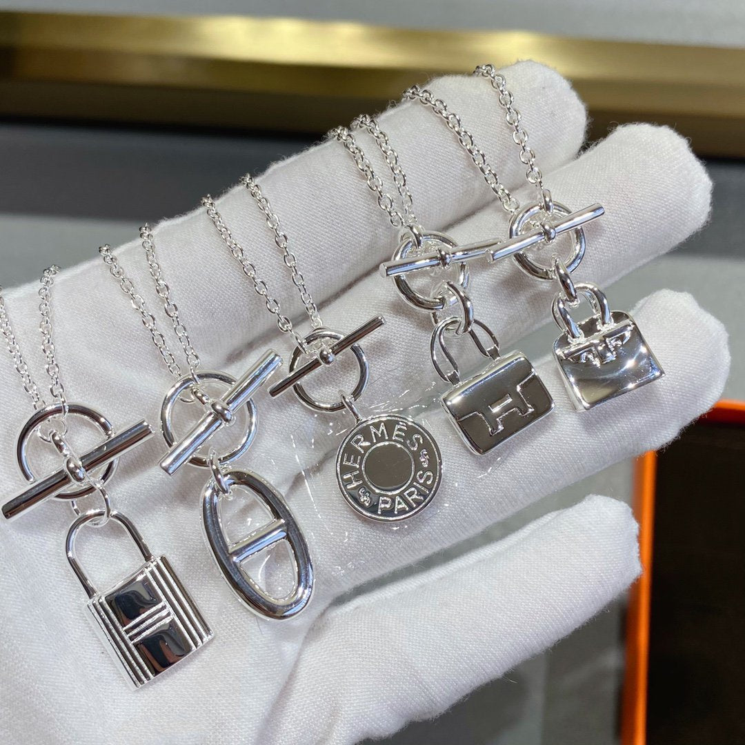 ¡®Dream¡¯CONSTANCE PEDANT SILVER NECKLACE