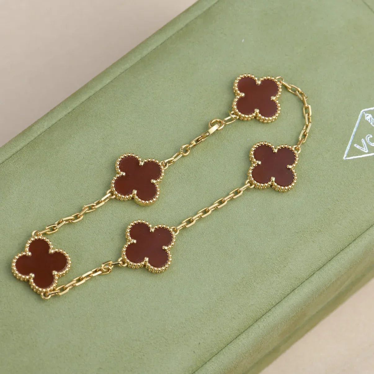 [Dream]New  CLOVER 5 MOTIF RED CORNELIAN BRACELET COLLECTION