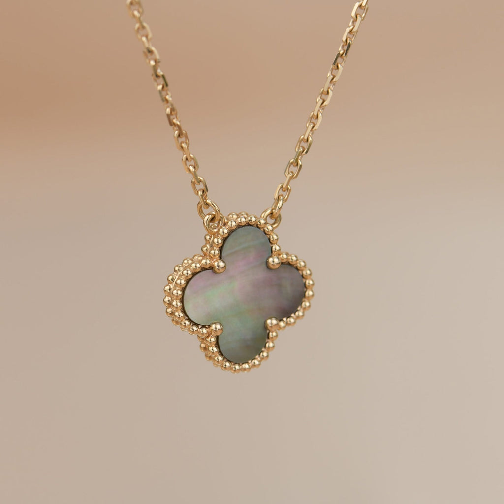 ®Dream®CLOVER 15MM HALSKEHHE AUS GRAUEM PERLMUTT