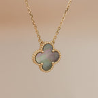 ®Dream®CLOVER 15MM HALSKEHHE AUS GRAUEM PERLMUTT