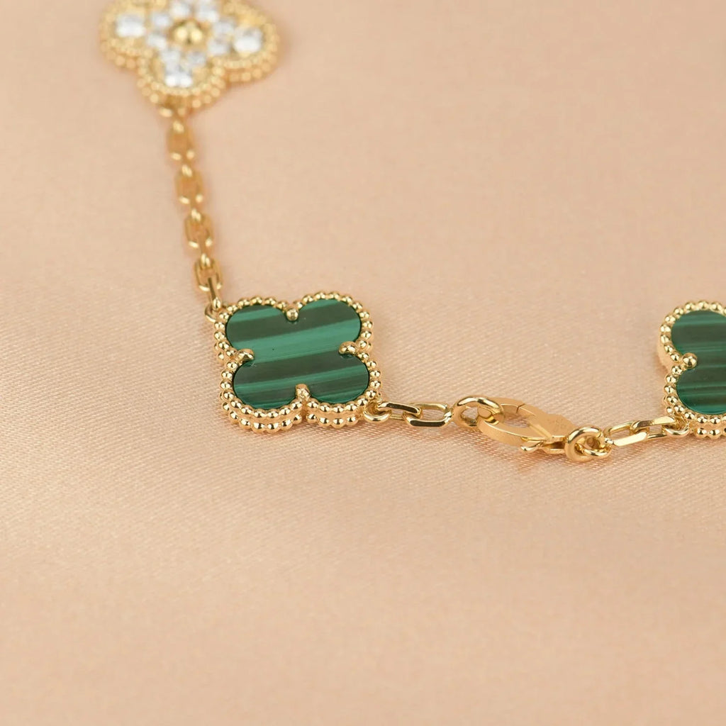 [Dream]New  CLOVER 5 MOTIF MALACHITE BRACELET COLLECTION