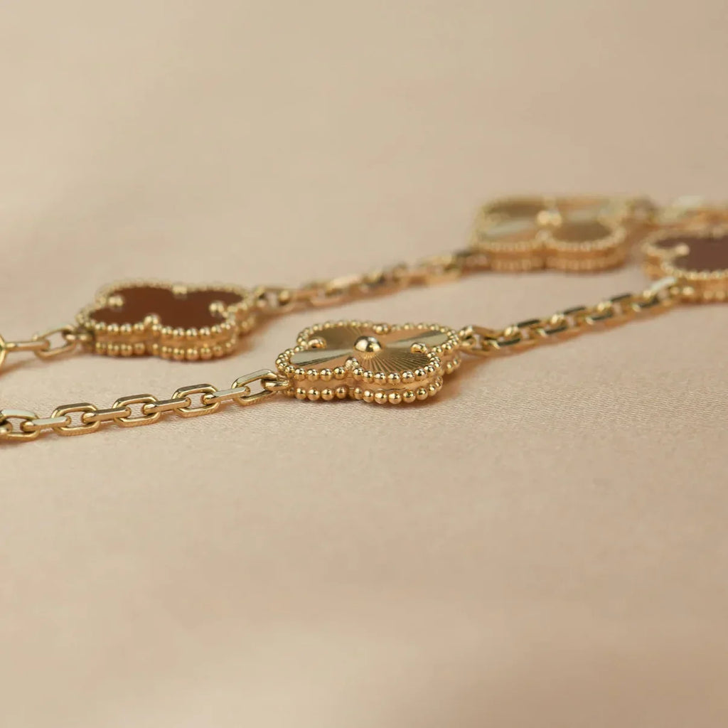 [Dream]New  CLOVER 5 MOTIF RED CORNELIAN BRACELET COLLECTION