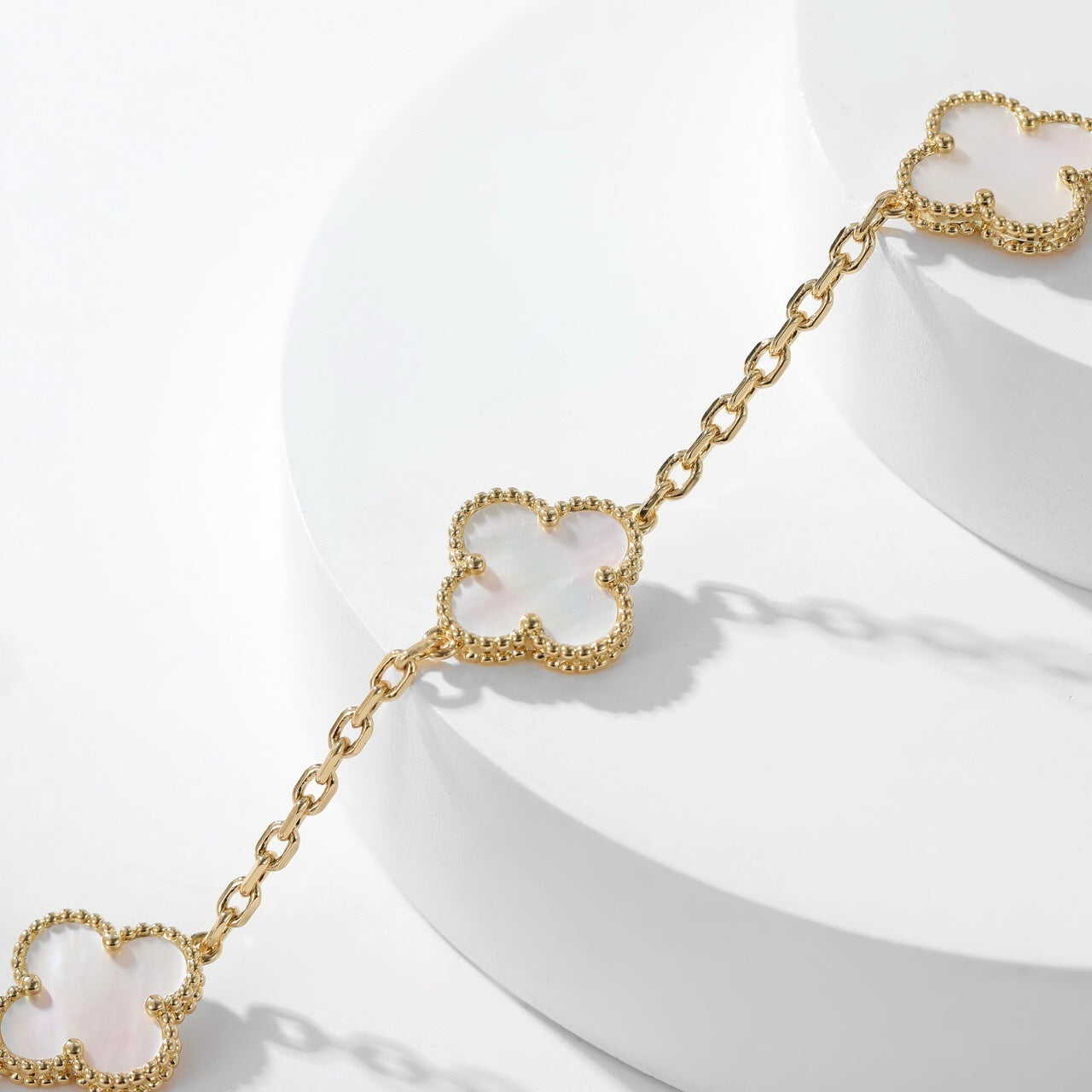 ¡®Dream¡¯CLOVER 10 MOTIFS WHITE MOTHER OF PEARL NECKLACE