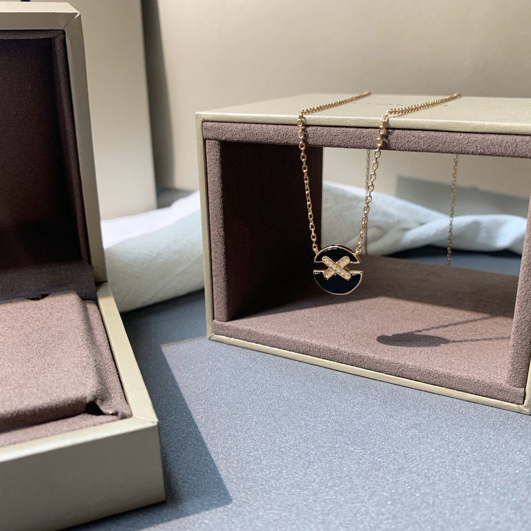 ¡®Dream¡¯JEUX DE PINK GOLD DIAMOND NECKLACE