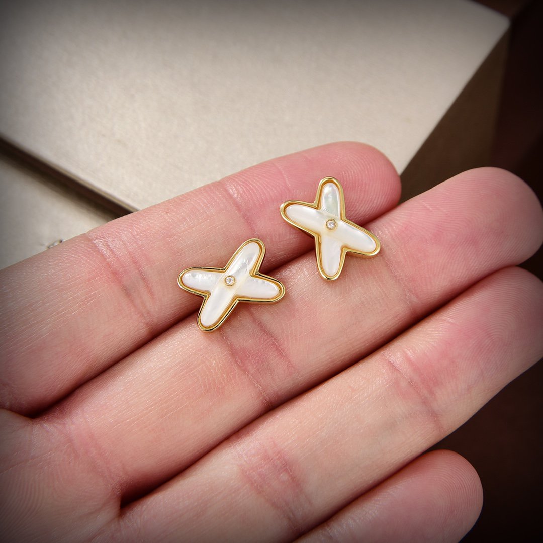 ¡®Dream¡¯JEUX DE WHITE MOP GOLD DIAMOND EARRINGS