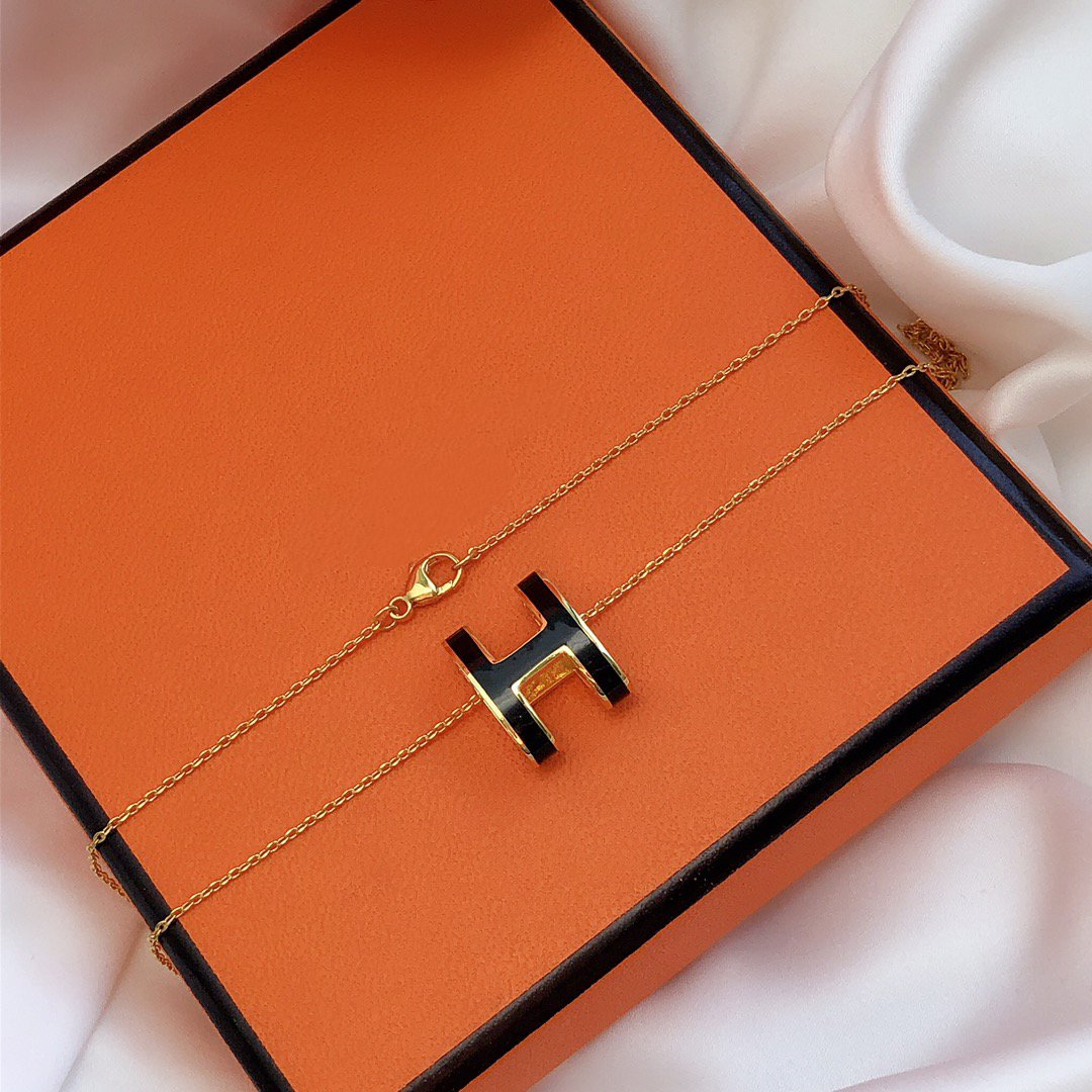 ¡®Dream¡¯HM CLIC BLACK ENAMEL GOLD NECKLACE