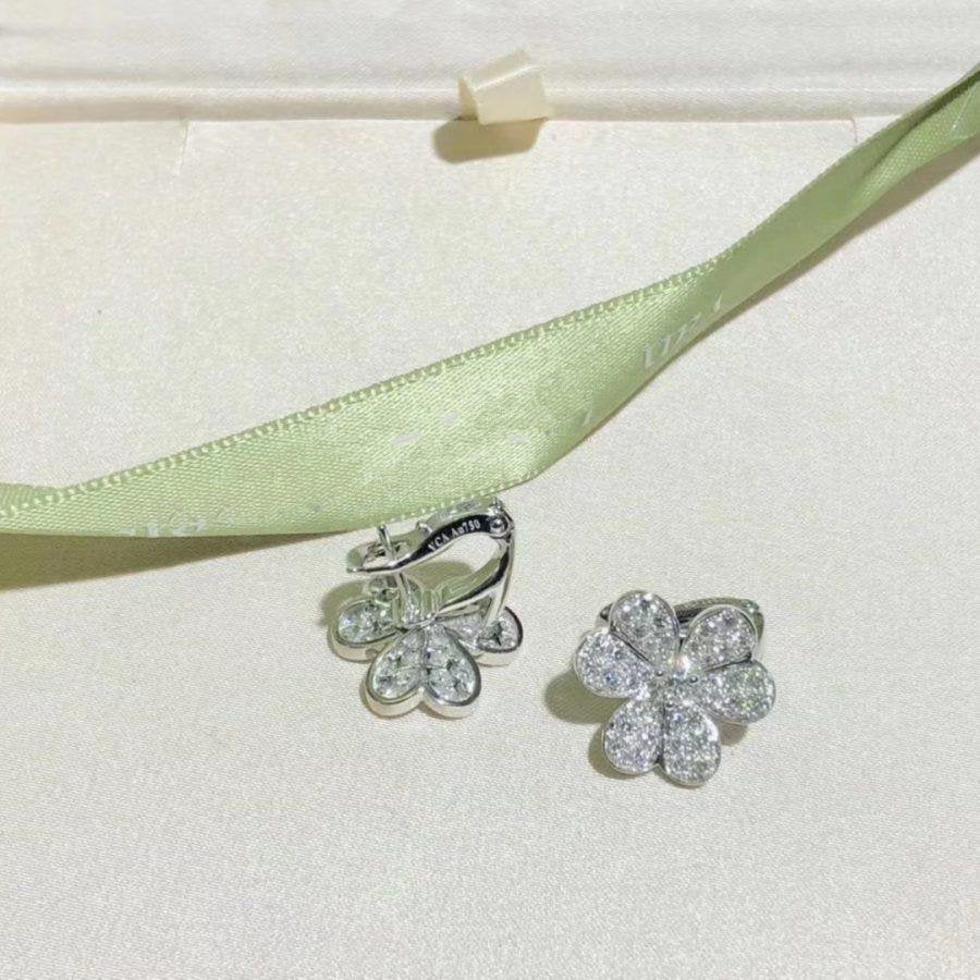 ¡®Dream¡¯FRIVOLE SILVER FLOWER DIAMOND EARRINGS