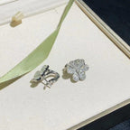 ¡®Dream¡¯FRIVOLE SILVER FLOWER DIAMOND EARRINGS