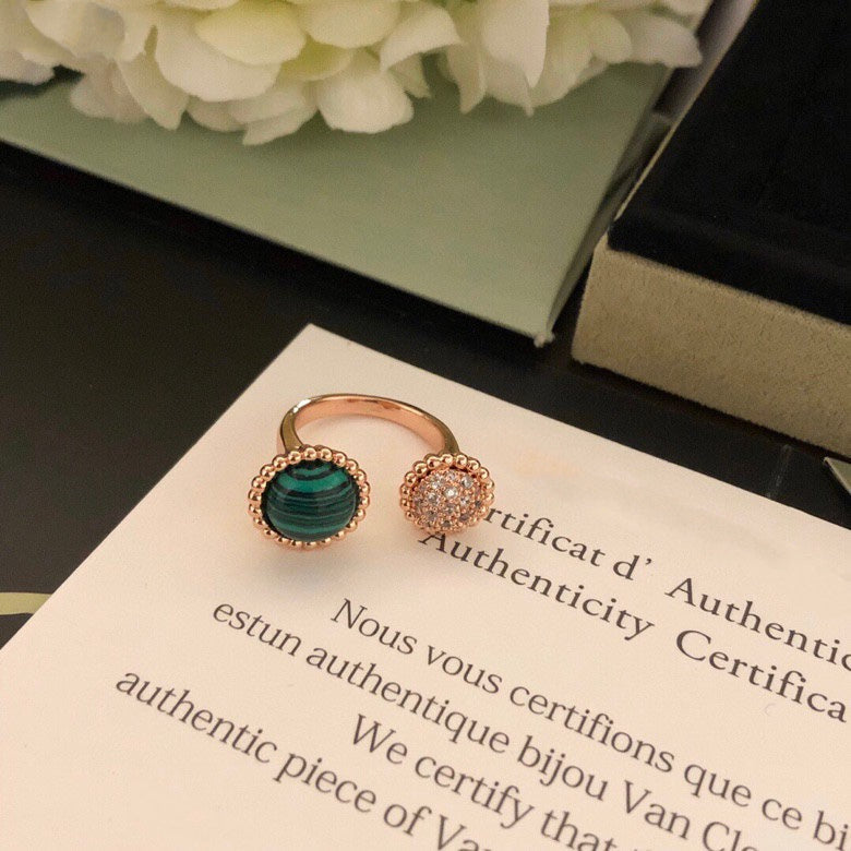 ¡®Dream¡¯PERLEE COULEURS DIAMOND ROSE GOLD ZWISCHEN DEN FINGERN RING